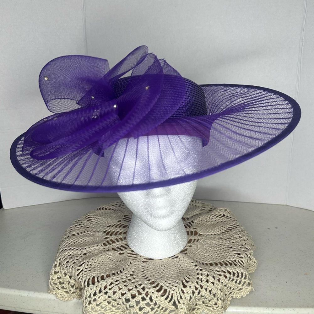 Vintage Sylvia New York St. Louis Purple Teardrop Flower Fascinator Hat